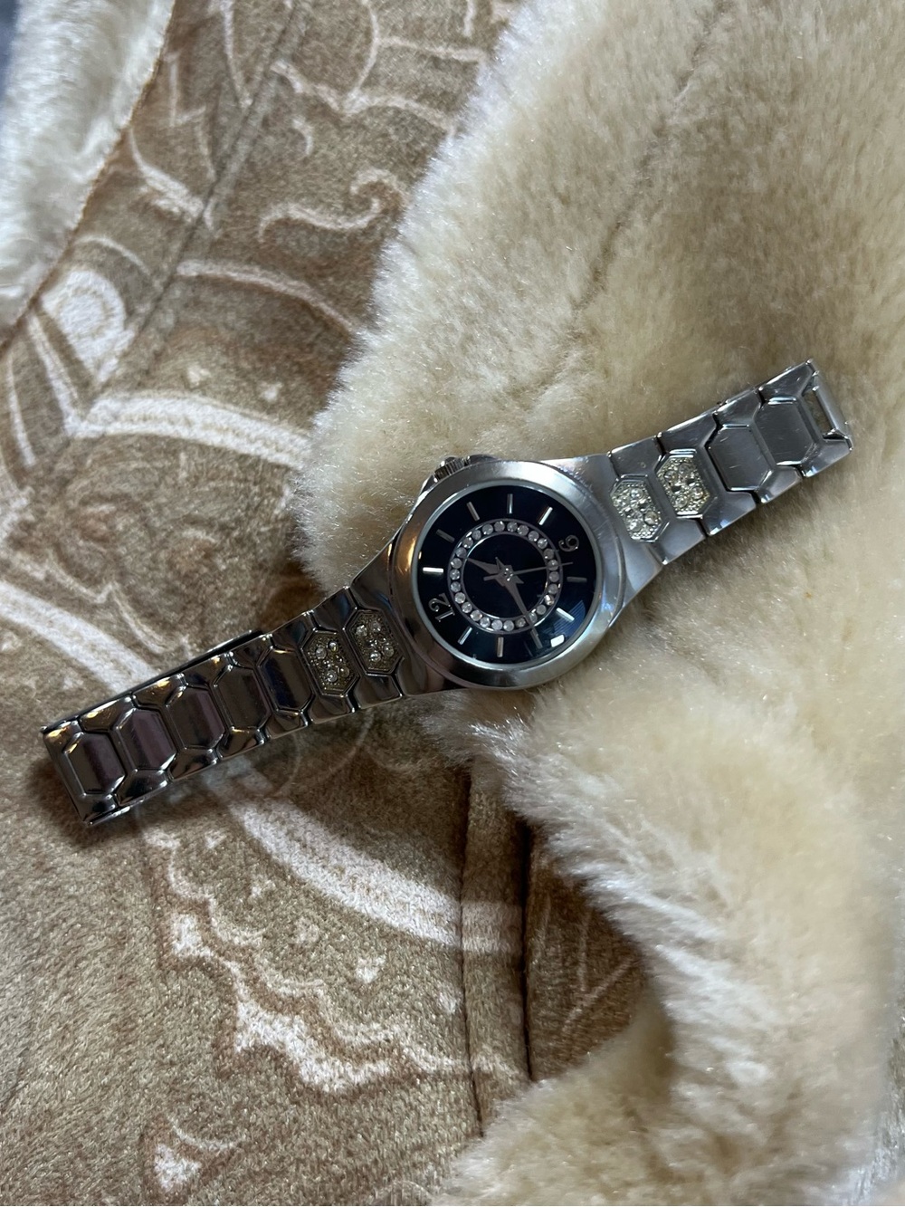 Allude Women’s Watch Silver Tone Rhinestone Accents Japan Movt New Battery